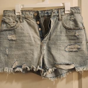 High waisted button-up Jean shorts size 11